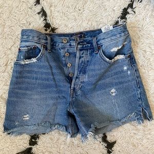 Abercrombie and Fitch denim jean shorts size 26